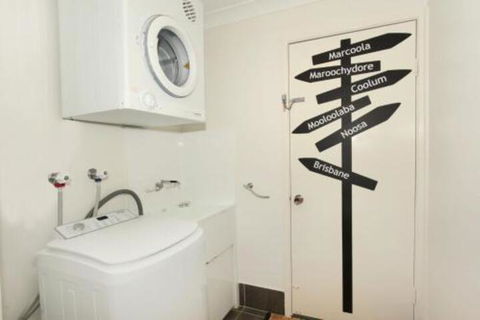 Unit 1 / 14 Tamarindus Street Marcoola Beach Pet Friendly 300 BOND Linen Supplied - Stayed 6