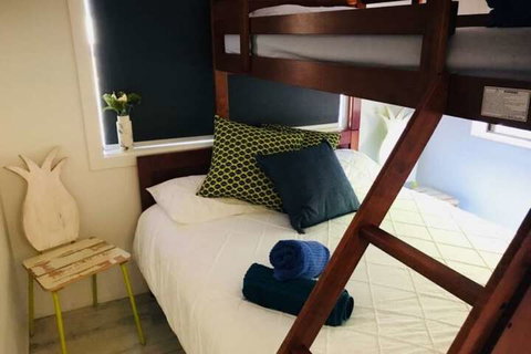 Yeppoon Beachhouse - Hostel - Stays Accommodation 3