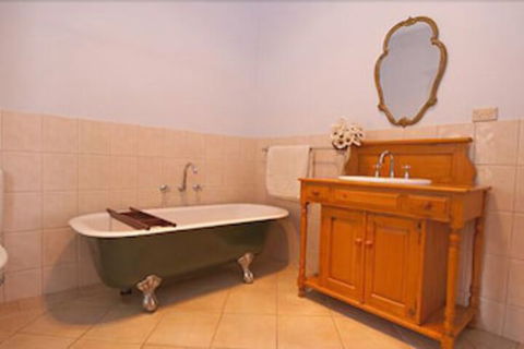 Charlie Bates Cottage - Stayed 3