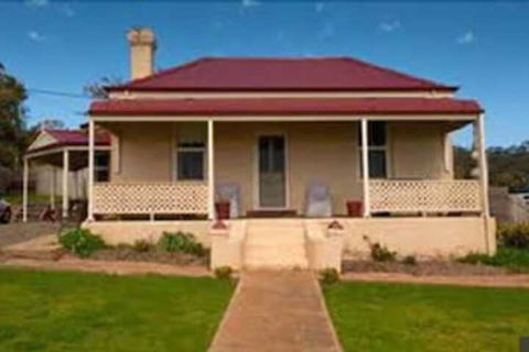 Charlie Bates Cottage - Stayed 0