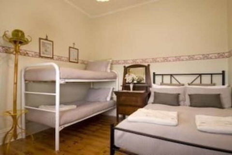Charlie Bates Cottage - Stayed 4