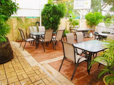 White Gum Motel - Stays Accommodation 6