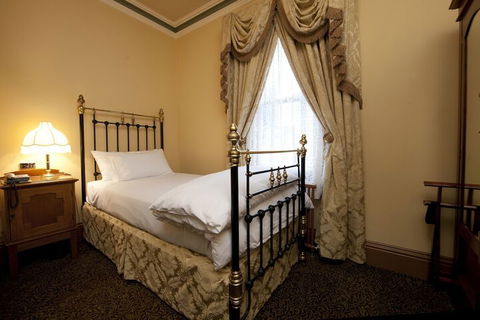 Craigs Royal Hotel - Stayed 7