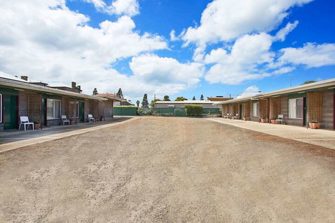 Econo Lodge Portland - Stayed 1