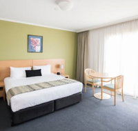 The Woden Hotel - Stayed