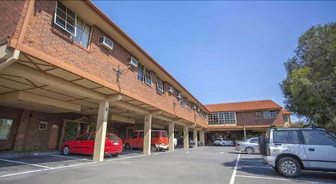 St Georges Motor Inn - Stayed 0