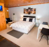 Seppelts View Cabins - Stayed