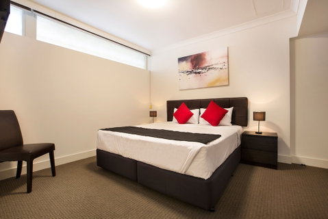 Enfield Hotel - Stays Accommodation 6
