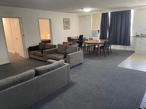 Parkside Inn Motel - Stayed 2