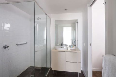 Direct Hotels â€“ Islington At Central - Stayed 6