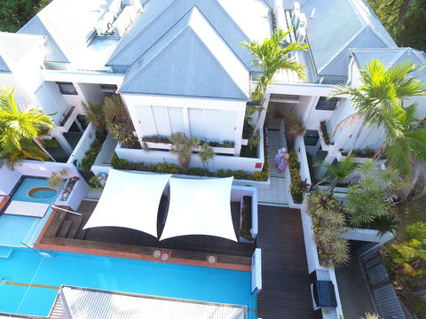 The Pavilions - Stayed 1
