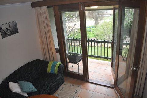 The Fig Tree B & B - Stays Accommodation 2