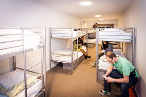 The Island Accommodation - Hostel - Stayed 7