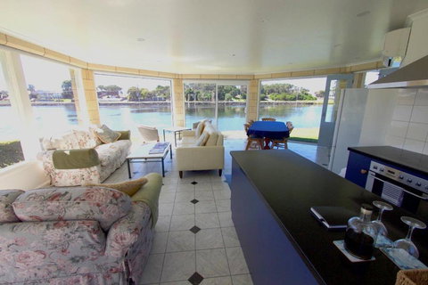 Douglas Riverside - Stayed 6