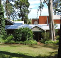 Clarendon Chalets - Stays Accommodation