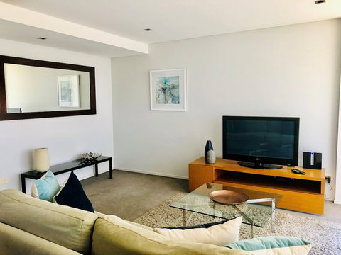 Wyndel Apartments - Clarke Street - Stays Accommodation 3