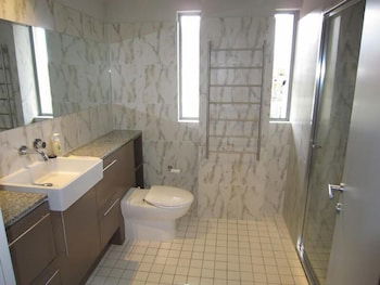 Wyndel Apartments - Harbour Watch - Stayed 5