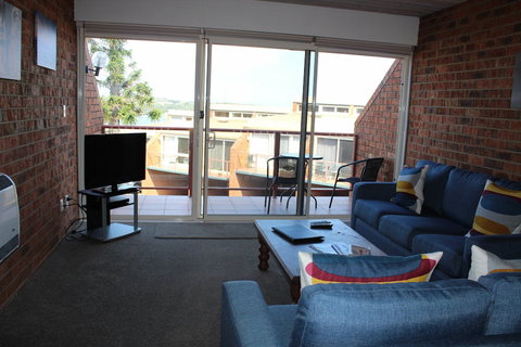 Pacific Heights Holiday Apartments & Munn's Tower House - Stayed 1