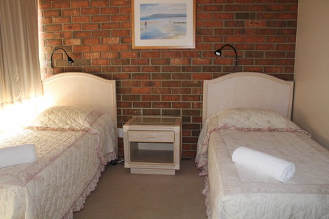 Pacific Heights Holiday Apartments & Munn's Tower House - Stayed 3