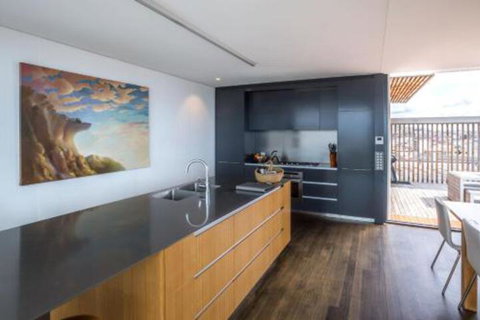 Avalon City Retreat - Stayed 2
