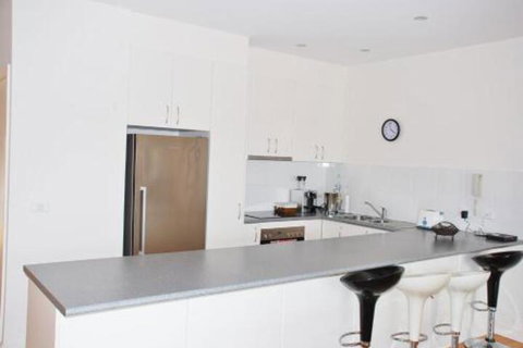 POSITION PERFECT CENTRAL INVERLOCH - Stayed 5