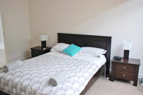 POSITION PERFECT CENTRAL INVERLOCH - Stayed 3