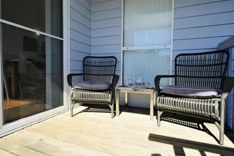 SPINNAKER 2 - Stayed 5