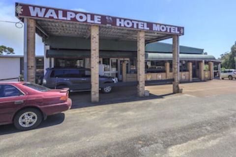 Walpole Hotel Motel - Stayed 0