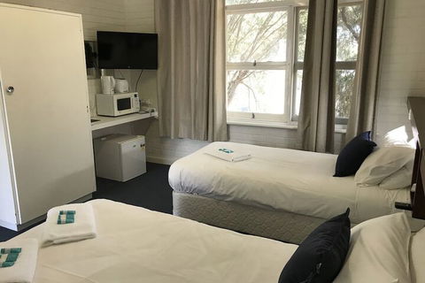 Walpole Hotel Motel - Stayed 5