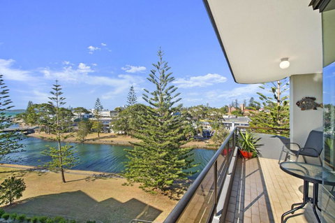 Sundial 503 8 10 Hollingworth Street - Stayed 6