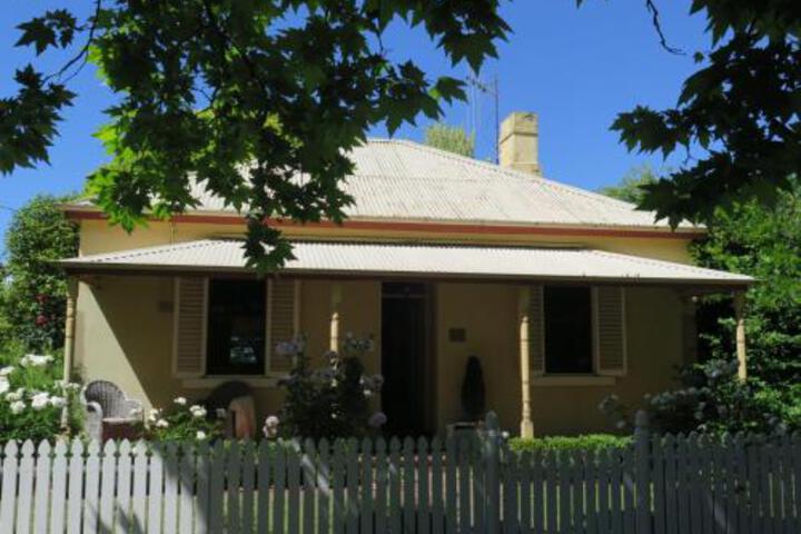 Orange NSW Stays Accommodation