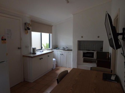 Lazy Lobster Holiday Units & Chalets - Stayed 4