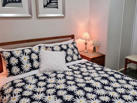 The Artisan 3BR House In The City - Stayed 6