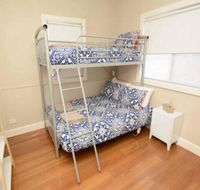 Just Renovated 2BR Cottage in Heart of Wentworth - Stayed