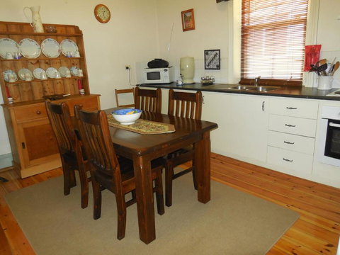 Amalie Cottage Waikerie Unit 1 - Stays Accommodation 4