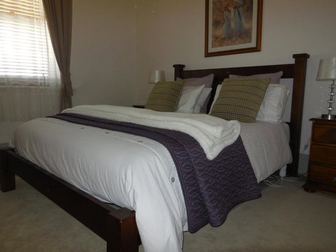 Amalie Cottage Waikerie Unit 1 - Stays Accommodation 2