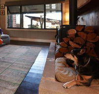 Millfield Eco Lodge with views  inside / outside hangouts - Stays Accommodation
