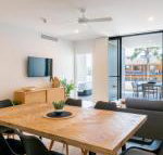 Rockpools 6 - Stayed