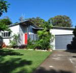 10 Double Island Drive Modern family home centrally located swimming pool  outdoor area - Stayed