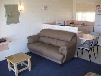 Black Swan Motor Inn - Stayed 6
