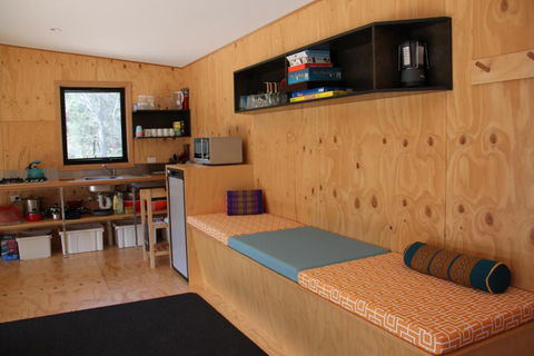 BAY Of FIRES ECO HUT Off Grid Experience At Binalong Bay - Stayed 6