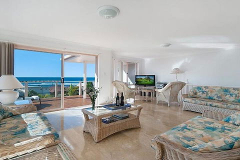 Pacific Rose Winter Holiday Special - Stayed 1