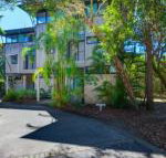 Surfside Beach House 17 Rainbow Shores Swimming pool 2 minute walk to beach air conditioning relax here - Stayed