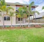 29 Cypress Avenue Rainbow Beach Close to the beach with a pool - Stayed