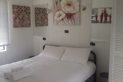 The Hut - Stayed 2