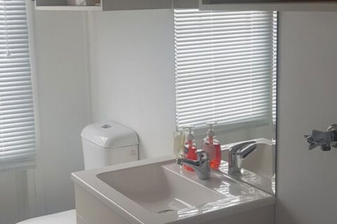 The Hut - Stayed 4