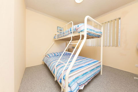 Camelot Unit 06 - Stayed 5