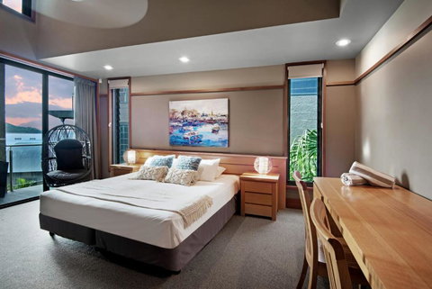 Yacht Club Villa 33 Serenity 4 Bedroom 4 Bathroom House Ocean Views 2 Buggies - Stays Accommodation 1