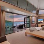 Yacht Club Villa 33 Serenity 4 Bedroom 4 Bathroom House Ocean Views 2 Buggies - Stays Accommodation 0