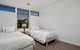 Kew Luxurious Townhouse - thumb 3